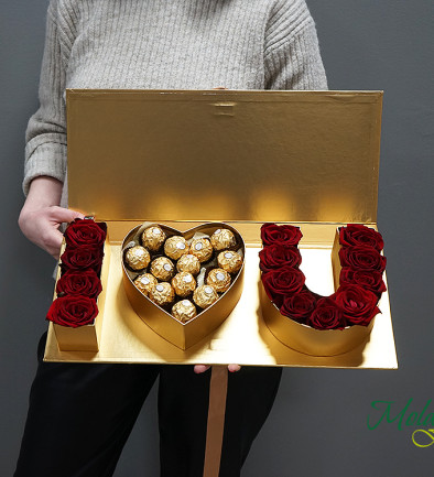 Box "I Love You" with red roses and Ferrero Rocher photo 394x433